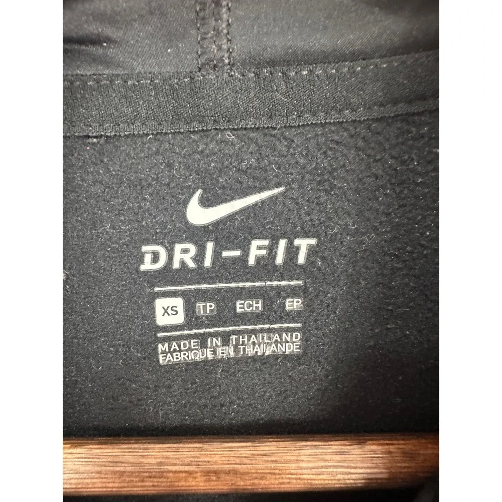 Nike Hoodie Women XS Black Dri-FIT Therma Pullover Swoosh Workout Athletic